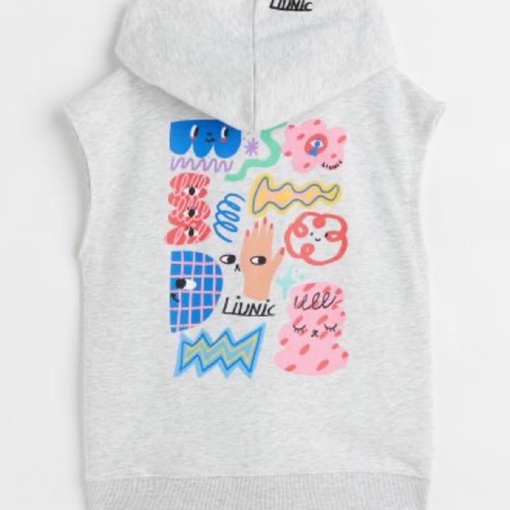 Liunic x H & M Sleeveless Printed Hooded Jacket Size 12/14 NWT